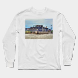 St. Louis industrial building Long Sleeve T-Shirt